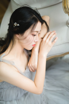 哎吔女朋友在线观看